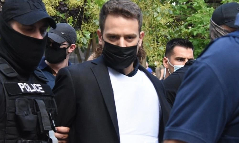 Γλυκά Νερά: Τι λέει συγκρατούμενος του συζυγοκτόνου για την υπόθεση
